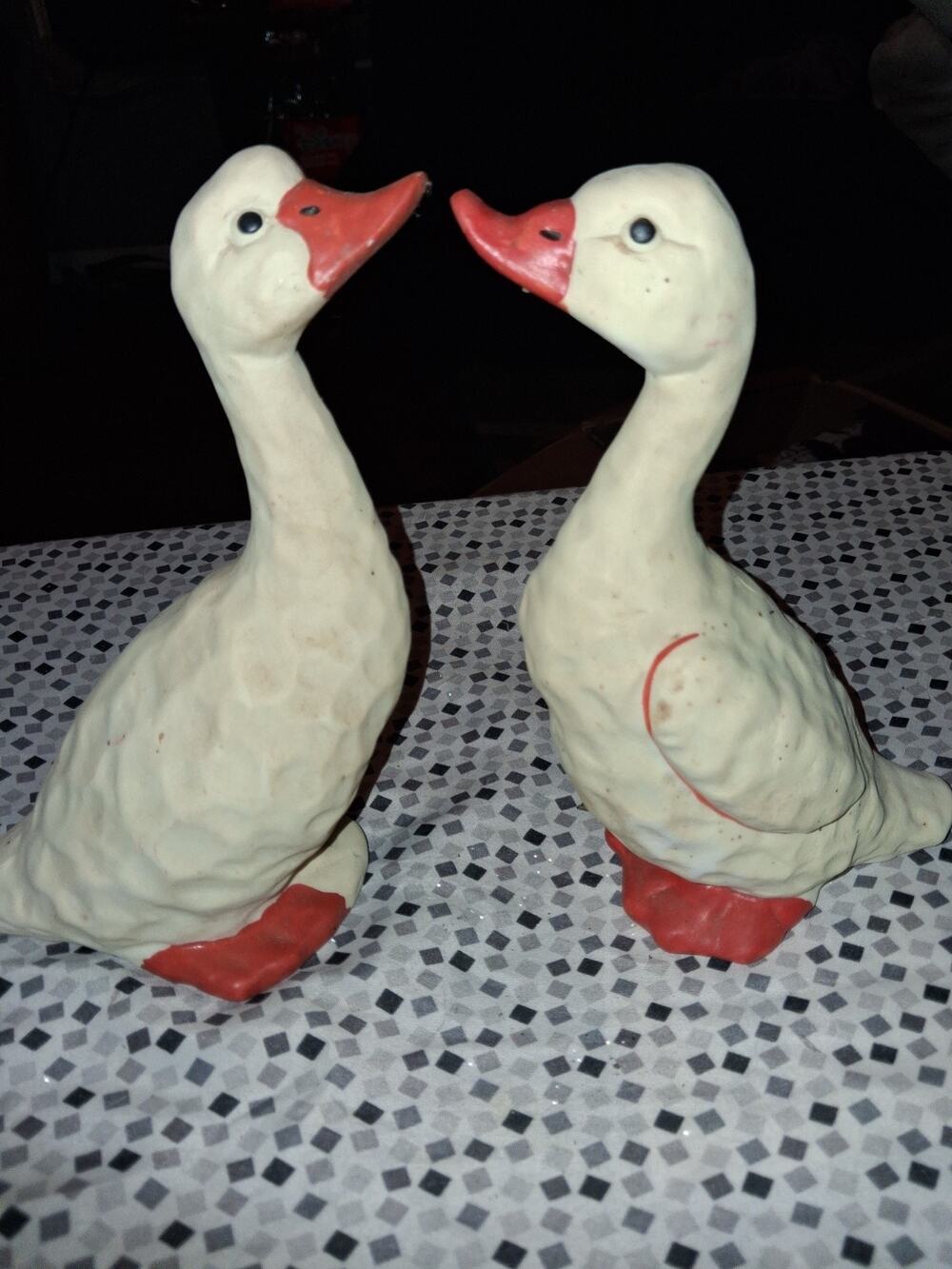 Vintage Ceramic Country Geese Set Of 2 Farmhouse Self Sitting Geese 8”